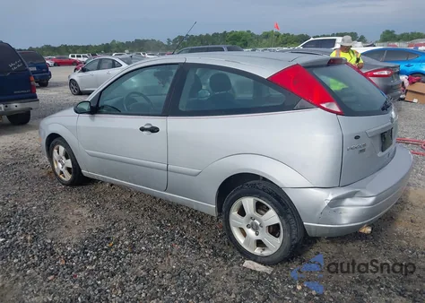 2006 Ford Focus Zx3 z USA, uszkodzony, nr VIN 1FAFP31NX6W160335